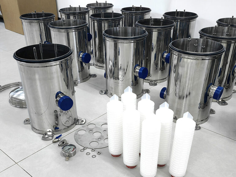 Buyer Guide to Stainless Bag Filter Housing Configurations Guide 1 業務用水処理システム購入者向け 沈殿フィルターの仕様